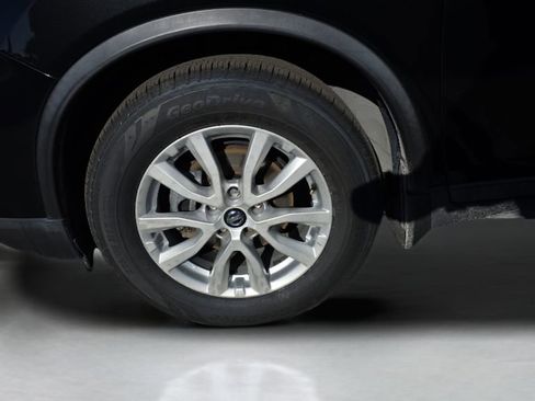 Used 2019 Nissan Rogue S w/ Special Edition Package image 18