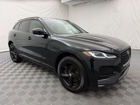 Used 2022 Jaguar F-PACE S image 3
