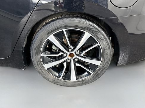 Used 2022 Nissan Maxima SV w/ Floor Mat Group FWD image 37