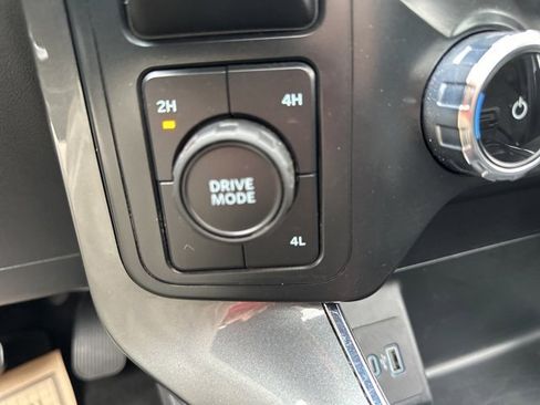 Used 2022 Ford F150 XLT w/ Equipment Group 302A High image 25