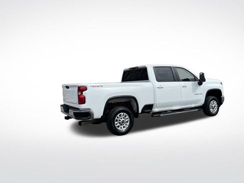 Used 2025 Chevrolet Silverado 2500 LT w/ Convenience Package AWD/4WD image 9