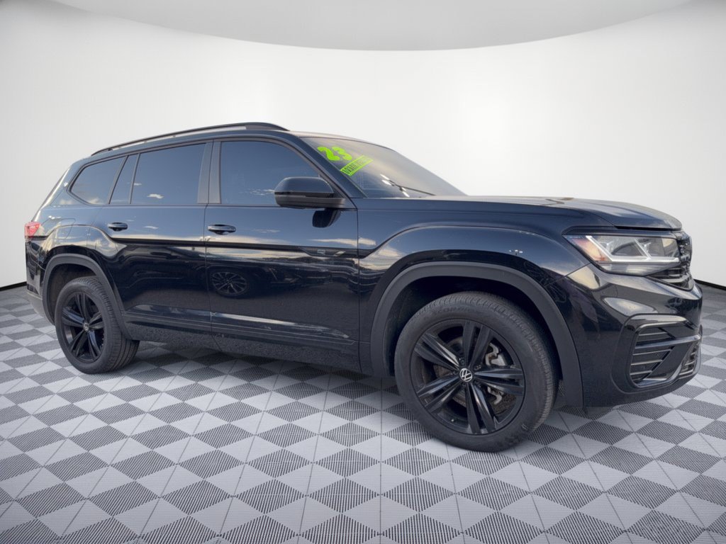 Used 2023 Volkswagen Atlas SEL R-Line AWD/4WD image 11
