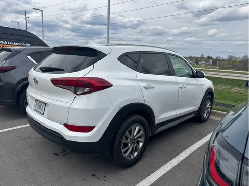 Used 2018 Hyundai Tucson SEL Plus FWD image 4