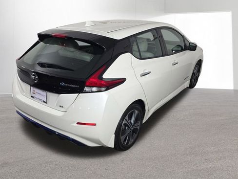 Used 2019 Nissan Leaf SL w/ SL Technology Package image 40