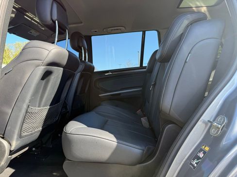 Used 2012 Mercedes-Benz GL 450 4MATIC image 25