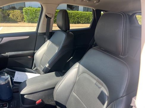 Used 2020 Ford Escape SEL image 7