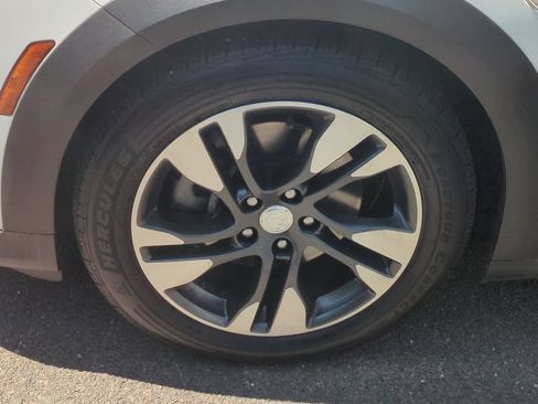 Used 2018 Buick Regal Essence w/ Driver Confidence Package #1 AWD/4WD image 10