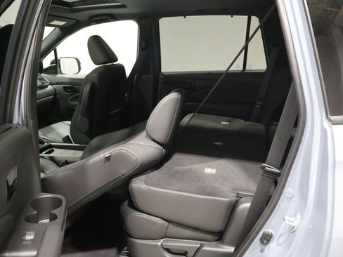 Used 2023 Honda Passport Elite image 18