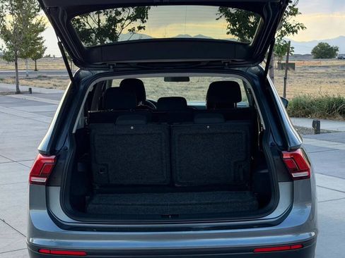 Used 2018 Volkswagen Tiguan S w/ 3rd Row Seat Package AWD/4WD image 9