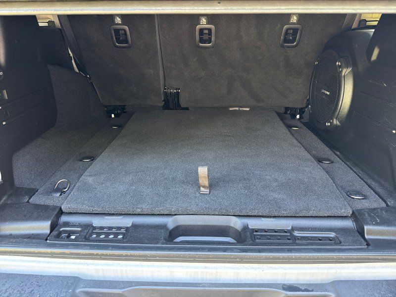 Used 2019 Jeep Wrangler Unlimited Sahara AWD/4WD image 33