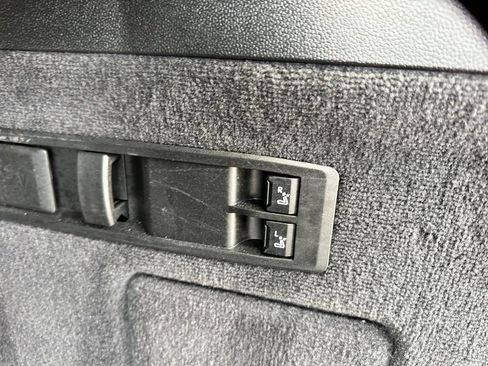 Used 2024 BMW iX xDrive50 image 12