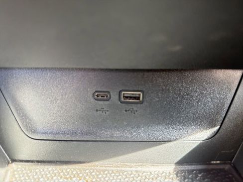 Used 2025 Chevrolet Equinox LT image 25