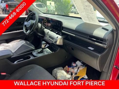 Used 2025 Hyundai Kona SEL FWD image 15