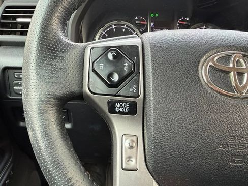 Used 2024 Toyota 4Runner Limited AWD/4WD image 26