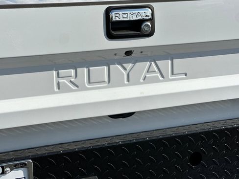 New 2026 Ford F250 XL w/ XL Chrome Package image 23