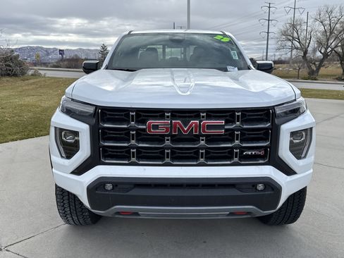 Used 2025 GMC Canyon AT4 w/ Nightfall Edition image 8