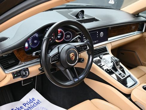 Used 2023 Porsche Panamera 4 Platinum Edition AWD/4WD image 17