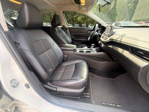 Used 2019 Nissan Altima 2.5 SR w/ SR Premium Package FWD image 25