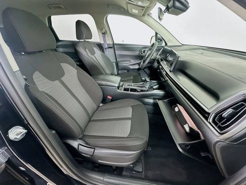 Certified 2024 Kia Sorento LX FWD image 6