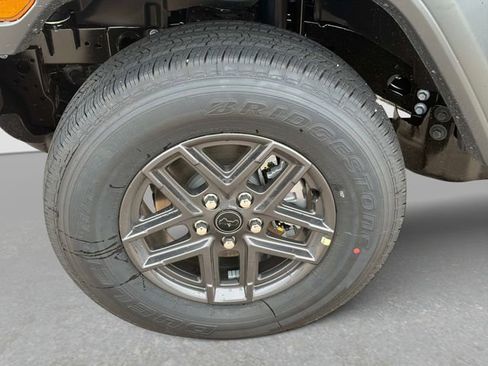 New 2026 Jeep Gladiator Sport image 11