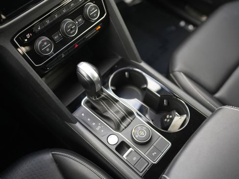 Certified 2023 Volkswagen Atlas SE w/ Panoramic Sunroof Package image 16