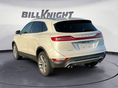 Used 2019 Lincoln MKC Select w/ MKC Climate Package AWD/4WD image 3