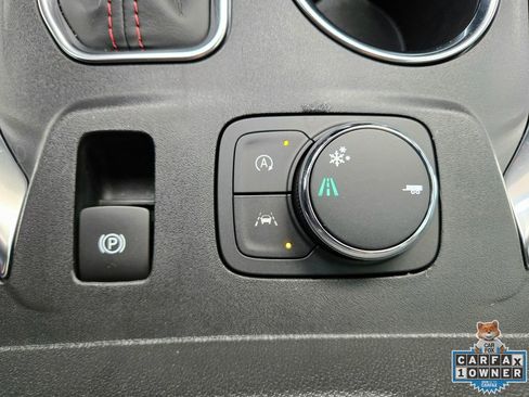 Used 2024 Chevrolet Traverse RS image 42