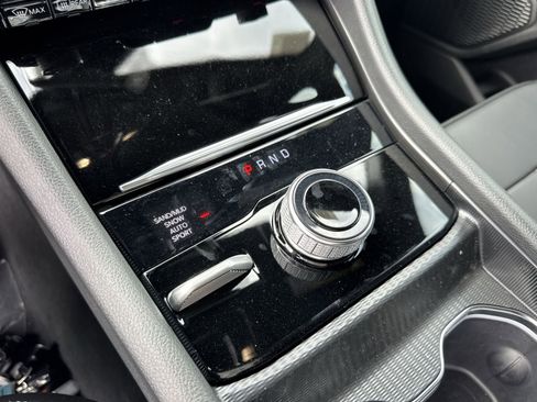 New 2025 Jeep Grand Cherokee Limited w/ Black Appearance Package image 28