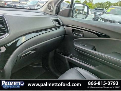 Used 2020 Honda Pilot Touring image 19