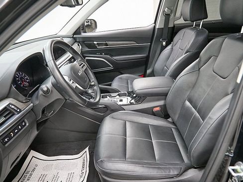 Used 2022 Kia Telluride EX w/ EX Premium Package image 22