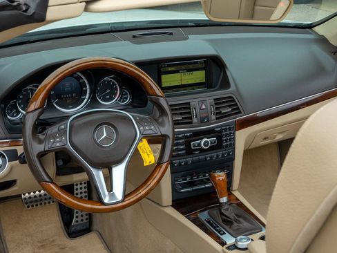 Used 2012 Mercedes-Benz E 350 Cabriolet image 30