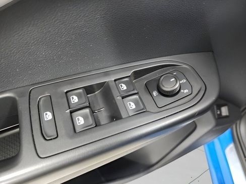 Used 2022 Volkswagen Taos SEL w/ Panoramic Sunroof Package image 28