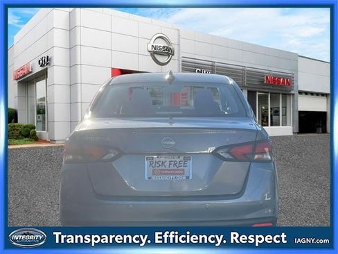 Certified 2025 Nissan Versa SV w/ Trunk Package image 7