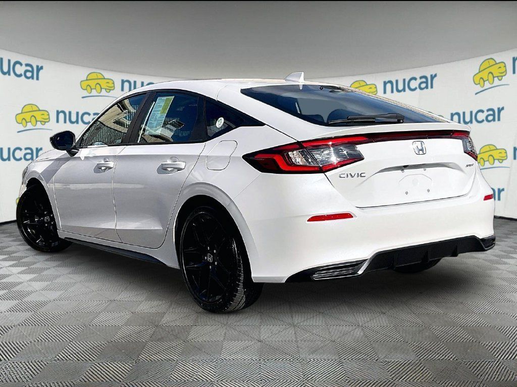 Used 2025 Honda Civic Sport image 4