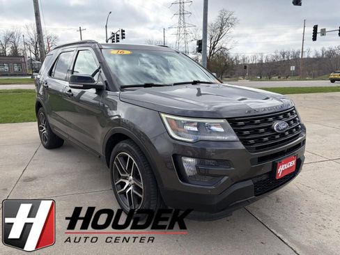 Used 2016 Ford Explorer Sport w/ Equipment Group 401A image 1