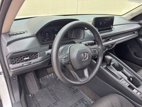Used 2023 Honda Accord EX image 13
