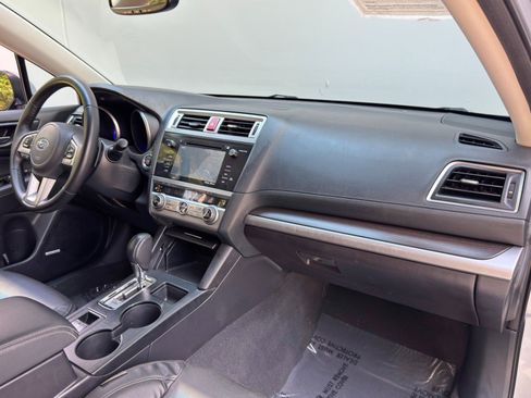 Used 2016 Subaru Legacy 2.5i Limited AWD/4WD image 14