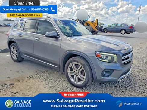 Used 2020 Mercedes-Benz GLB 250 4MATIC w/ Premium Package image 5