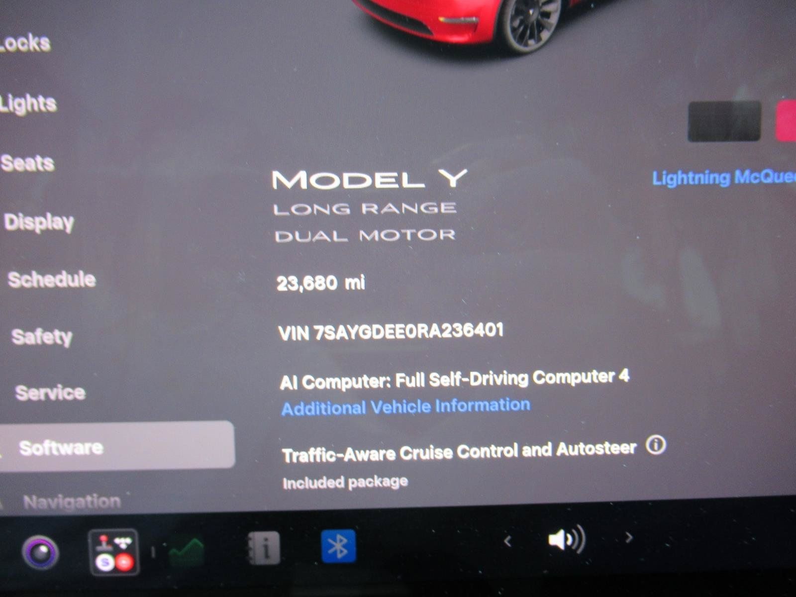 Used 2024 Tesla Model Y Long Range AWD/4WD image 29