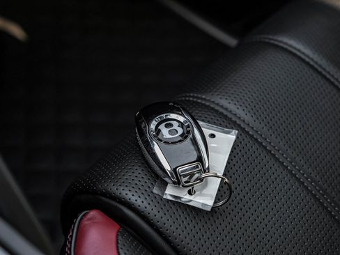 Used 2021 Bentley Bentayga Speed image 75