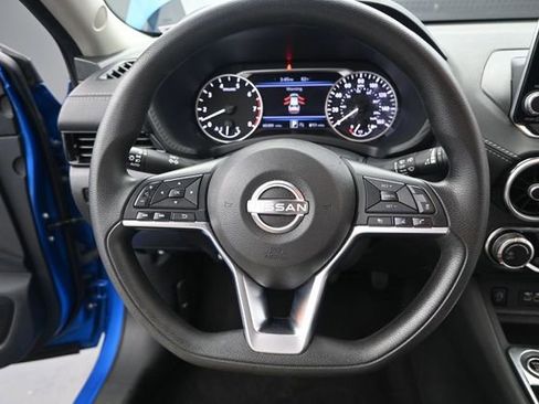 Used 2024 Nissan Sentra SV FWD image 7