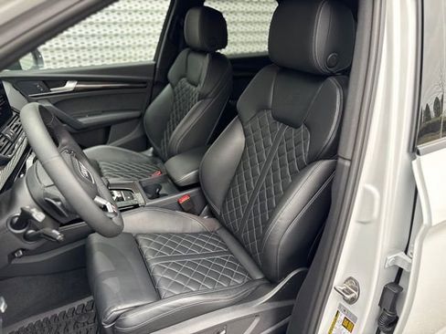Certified 2025 Audi SQ5 Premium Plus w/ Premium Plus Package AWD/4WD image 10