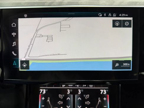 Used 2024 Audi Q8 e-tron Premium image 24