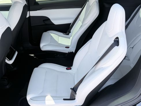 Used 2022 Tesla Model X Plaid AWD/4WD image 30