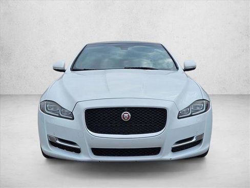 Used 2017 Jaguar XJ L Portfolio image 2