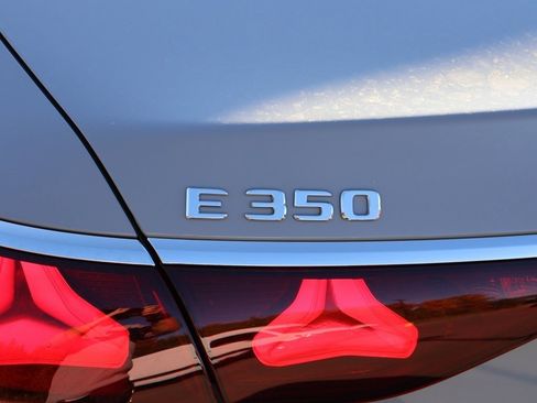 New 2026 Mercedes-Benz E 350 4MATIC Sedan image 8