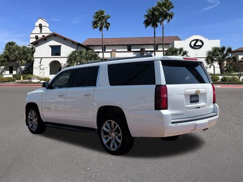 Used 2017 Chevrolet Suburban LT RWD image 4