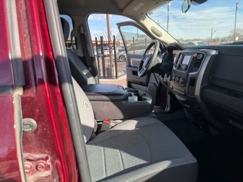 Used 2024 RAM 1500 Classic SLT image 29