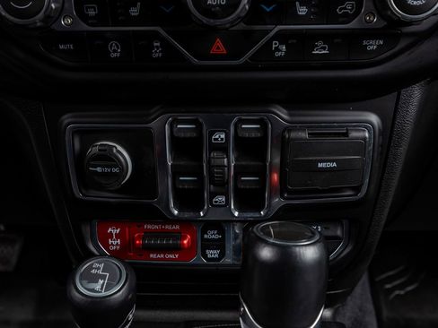 Used 2021 Jeep Gladiator Rubicon image 27