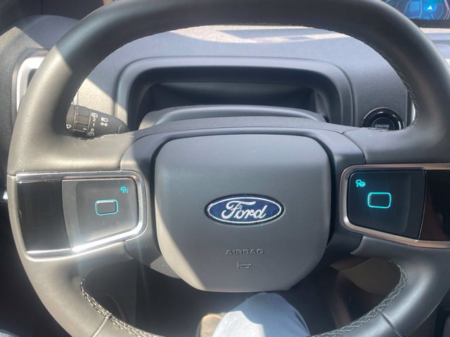 Used 2025 Ford Expedition Max Active RWD image 13